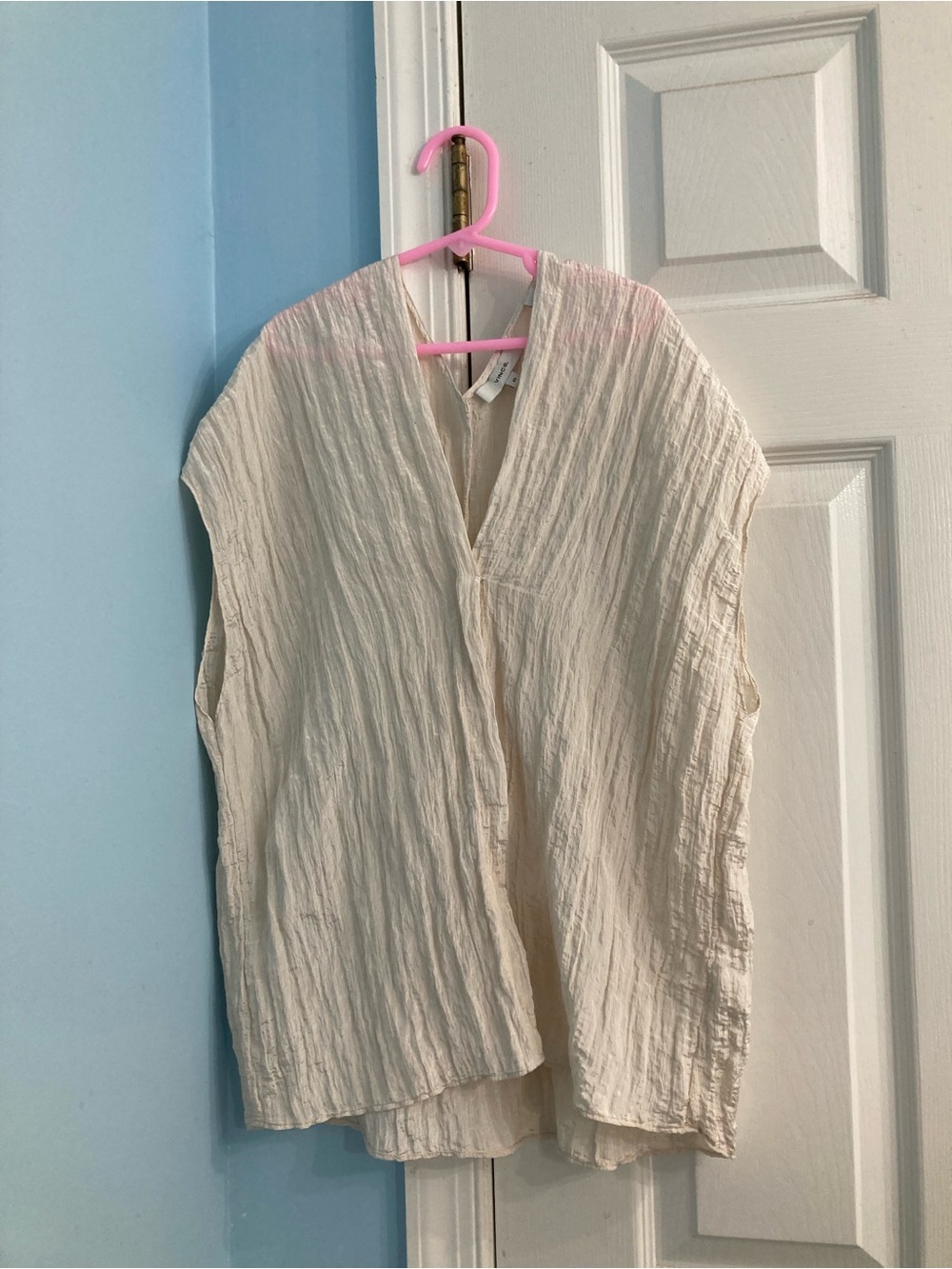 Vince Crinkled V-Neck Sleeveless Tunic in Cream